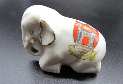 Antikes China mit Wappen, kniender Elefant Bridport Wappen ohne Herstellermarke. Sehr guter Zustand