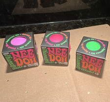 3 Schylling Nee Doh Groovy Glob mini Squishy SqueezesMulticolor, 3 , 26038YP