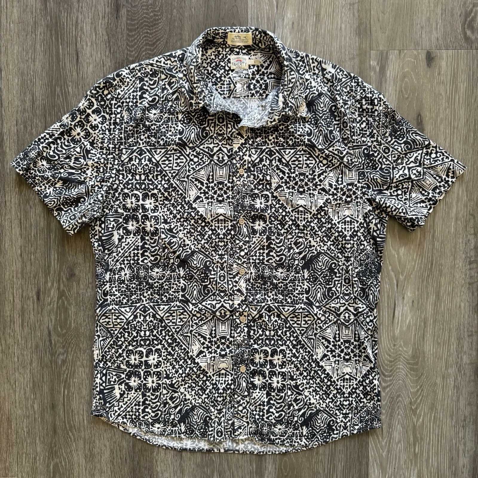 Faherty Breeze Shirt Men’s L Black White Kuala Tribal Linen Blend Short Sleeve
Opens in a new window