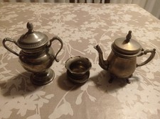 Lotto In Peltro Teiera, Zuccheriera E Porta Burro Anni 70 Ottime Condizioni