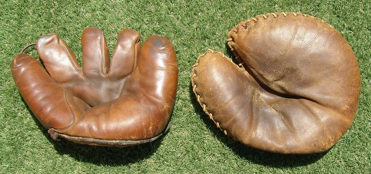 Lot of Vintage Baseball Gloves, Antique Catchers Mitt, Stage