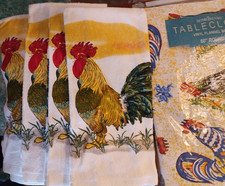 Home Trends 60 " Round Rooster Tablecloth Plus 4 Rooster Dish Towels