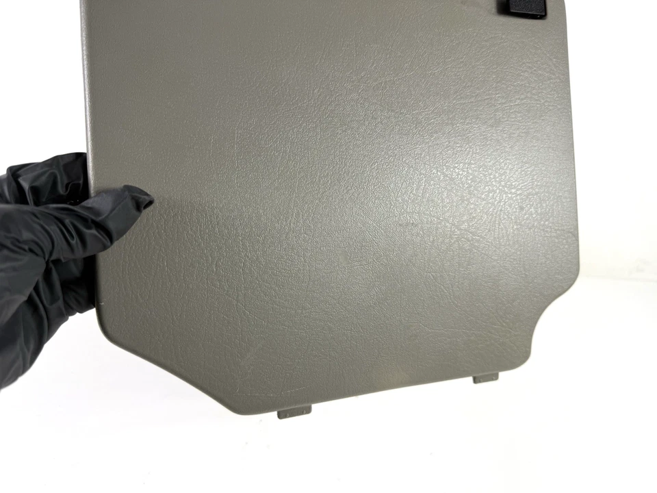 2002-2009 年吉姆西特使右后货物存储门板盖原始设备制造商 15158085 — 第 2/4 张图片