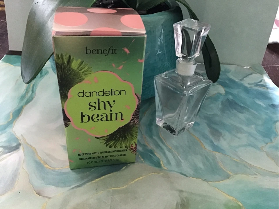 BNIB~Benefit Dandelion SHY BEAM Nude Pink Matte Radiance Highlighter **Rare* - Image 2 of 4