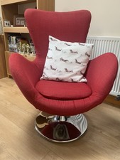 Arne Jacobsen inspired Egg Chair in Raspberry Red -  Swivel Lounge Chair