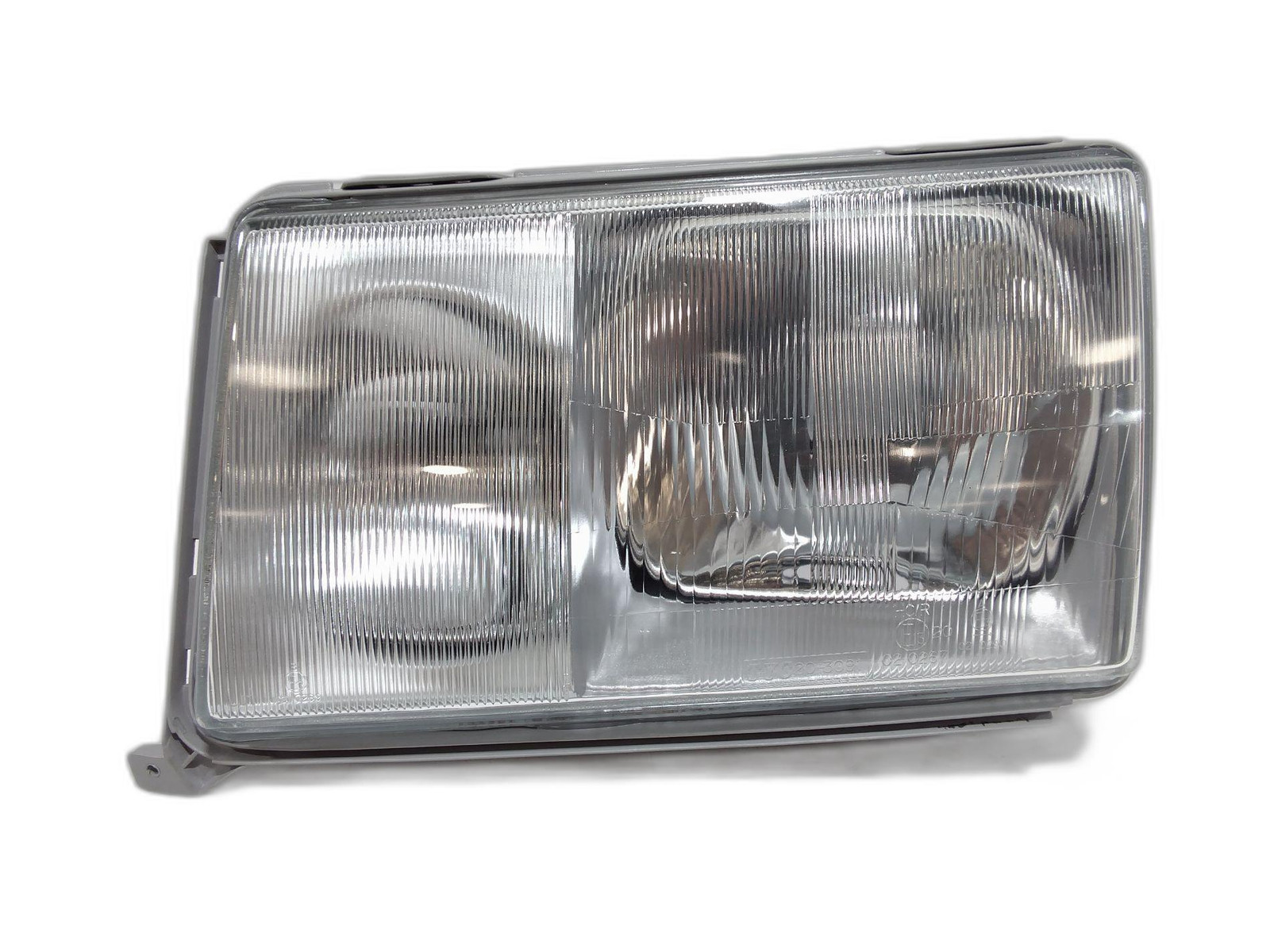 Phare gauche Mercedes W124 pour réparer un éclairage de nuit faible ou cassé