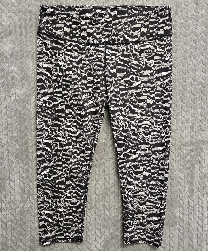 fabletics caspia define powerhold mid-rise static leggings