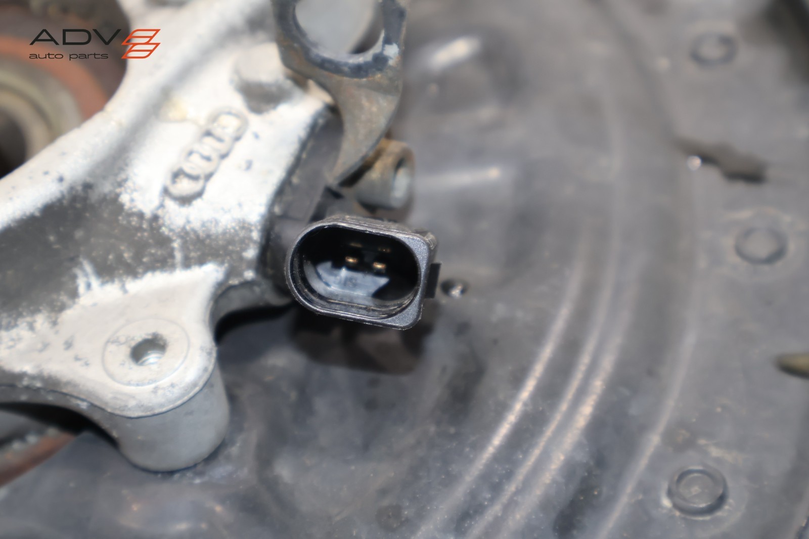 2006-2012 BENTLEY CONTINENTAL AWD REAR LEFT DRIVER SIDE SPINDLE KNUCKLE HUB OEM
