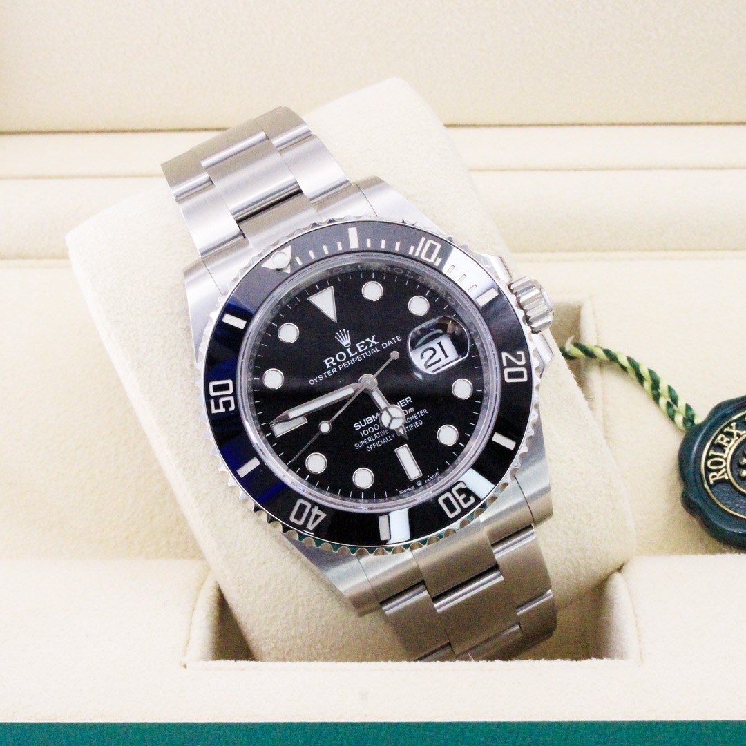Rolex Submariner Date 126610LN Black Dial Oyster Bracelet 2023 image 10