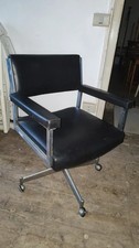 sedia ufficio vintage girevole con ruote pelle nera anni '60
