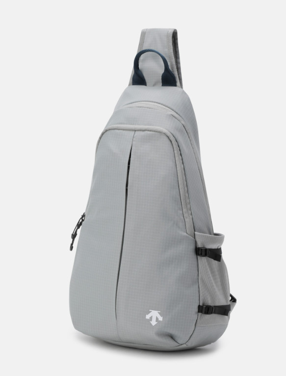 DESCENTE Training Large Sling Bag Unisex Sports Casual Crossbody Bag SR123TBG10 23890₽