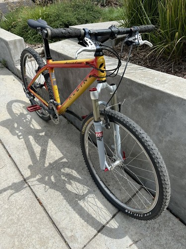 Klein Attitude Comp Mountain Bike - Picture 2 of 6