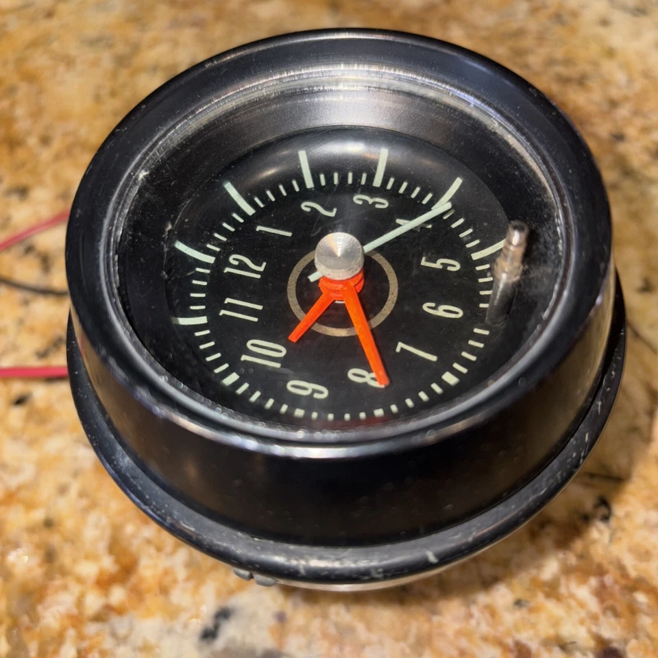 Reloj consola GM 1967 1968 Camaro RS SS - FIREBIRD 400 CHEVROLET PONTIAC Foto 2 de 4