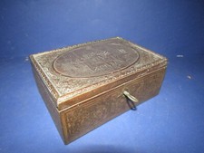 Ancienne Boite À Bijoux Bois Couvert Feuille cuivre argenté Gravée