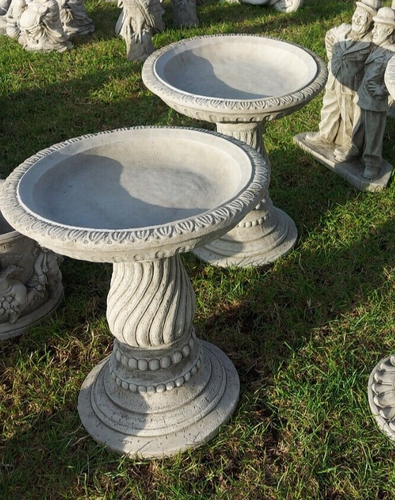 Twist Bird Bath Feeder Fabulous Concrete Hand Cast Stone Garden Ornament Gift - Picture 2 of 11