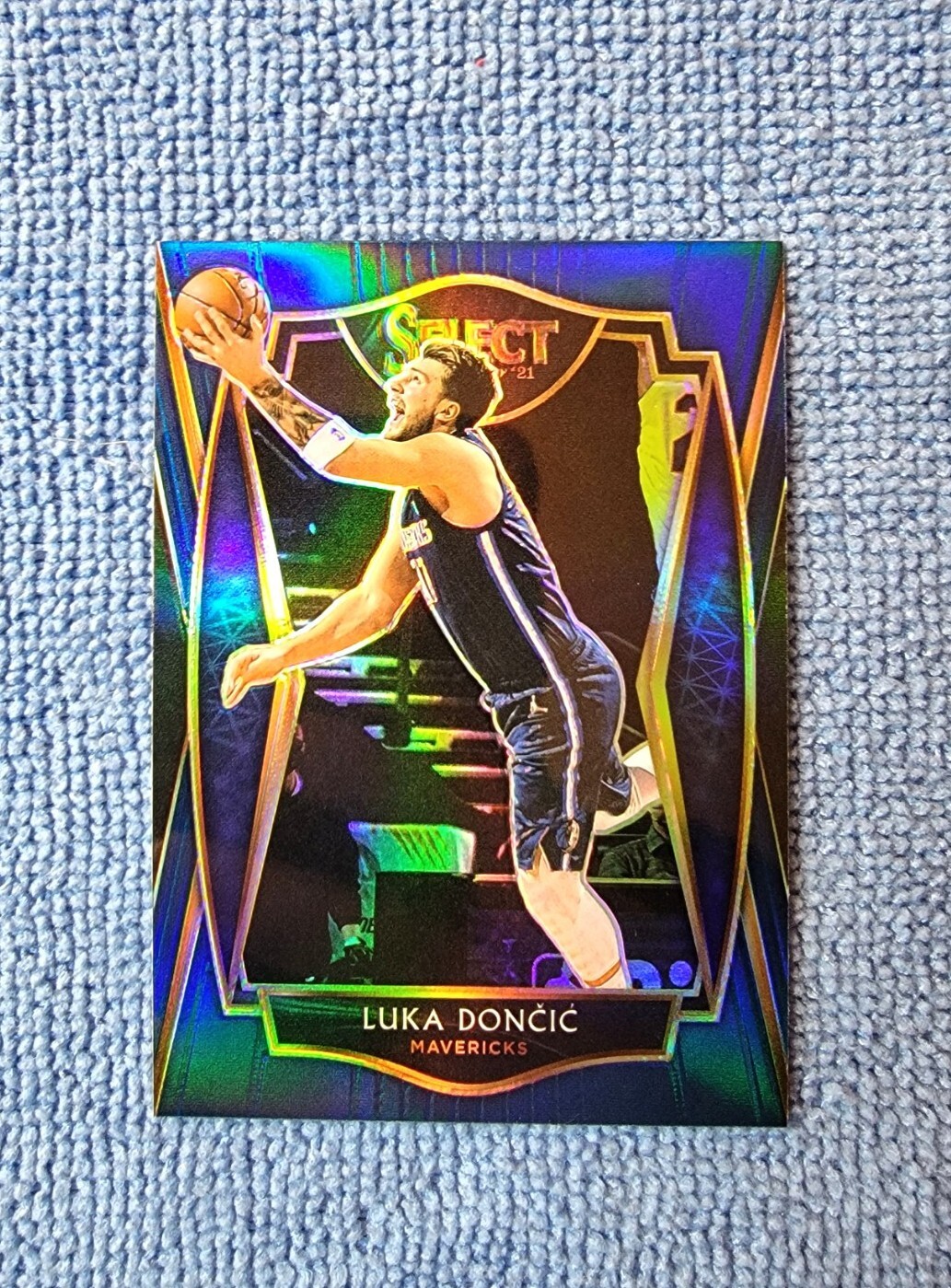 2020-21 Panini Select Luka Doncic Silver Premier Level #15 Dallas Mavericks SP