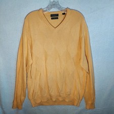 Lyle  Scott Men's V-neck Sweater Size XL Yellow Diamond Pattern Cotton Pullover
