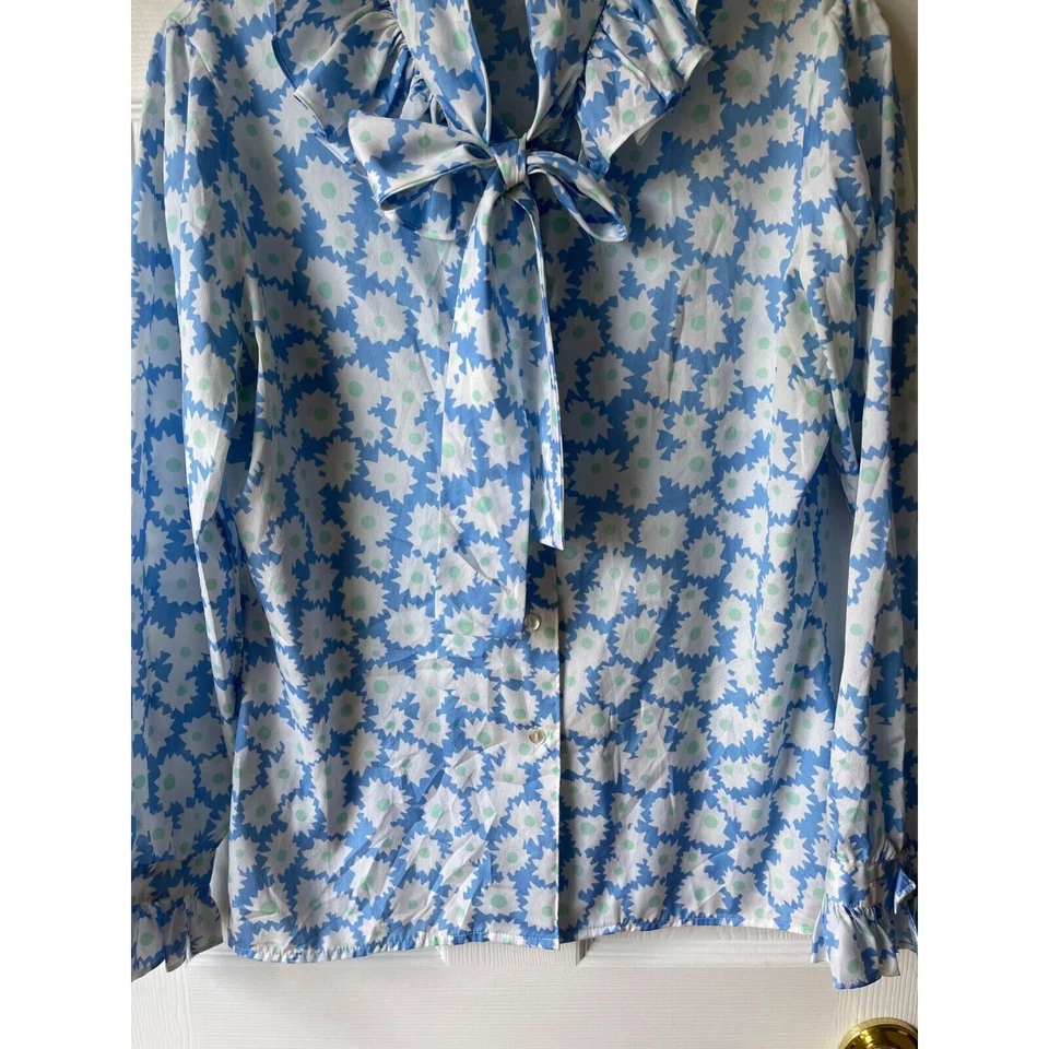Blusa de Colección Gloria Vanderbilt Para Mujer Mediana Floral Volantes Cottage Cuello Atado Foto 4 de 4