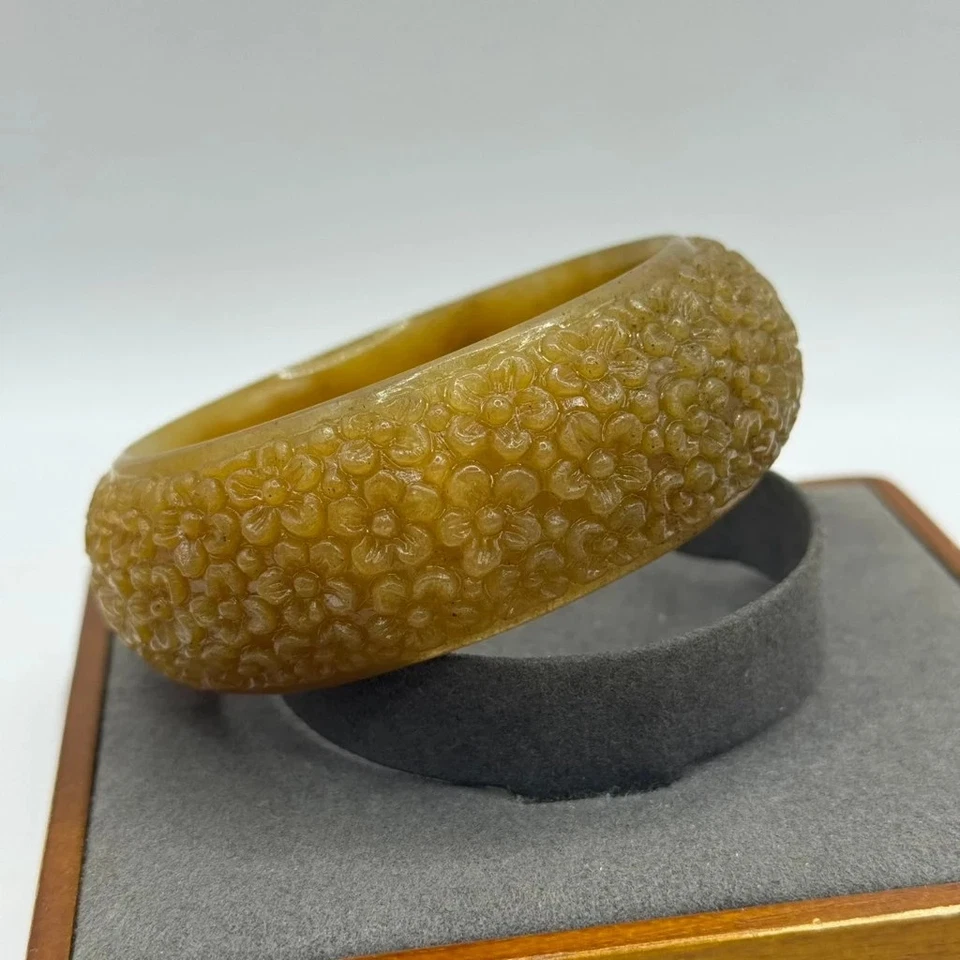 Brazalete de jade birmano miel artículo raro cara grande flor tallada interior 63 mm Foto 2 de 4