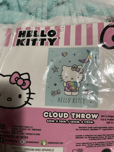 Hello Kitty von Sanrio weiche flauschige Wolkendecke Überwurf Bettwäsche mit Aufhänger - Bild 2 von 3