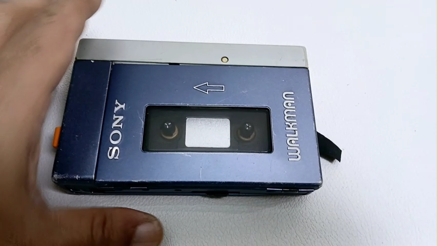 Vintage Sony TPS- L2 Walkman Cassette Player - For Parts Only Not