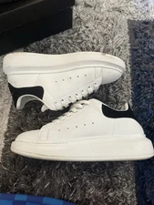 Alexander McQueen White/Black, sz 9/42 Worn without box