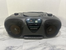 Magnavox AZ 8050 Dynamic Bass Boost AM FM CD Cassette Boom Box