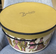 VINTAGE Bamberger  s MID CENTURY HAT BOX