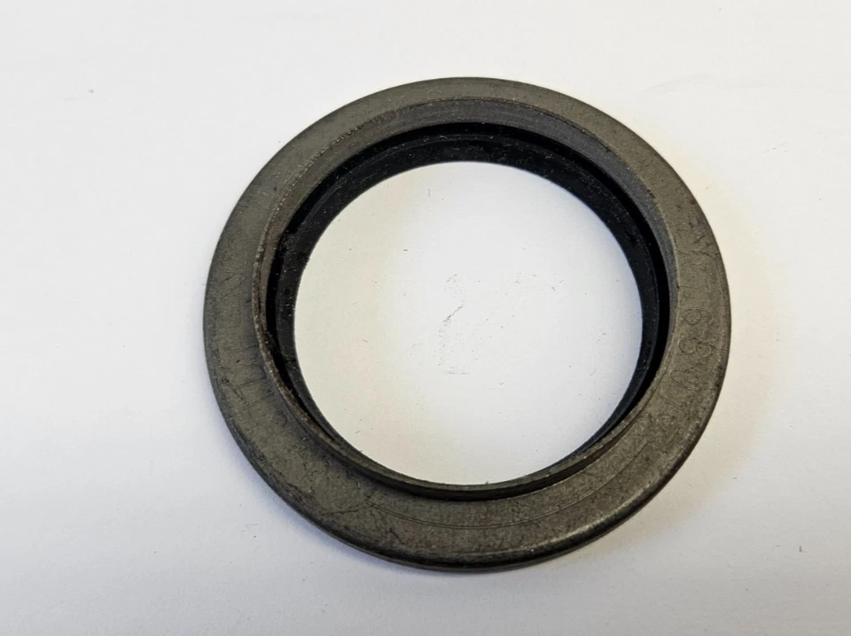 1966-1970 Chrysler Imperial Front Wheel Hub Dust Grease Seal 2808268 NOS - Image 4 of 4