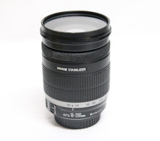 Canon EF-S 18-200mm f/3.5-5.6 IS Standard Zoom Lens