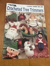 Leisure Arts Crocheted Tree Trimmers- 16 Ornaments By Cindy Harris Leaflet 2680