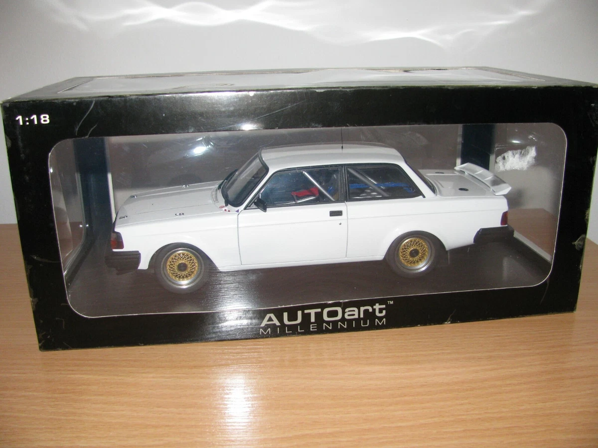 Volvo autoart hotsell