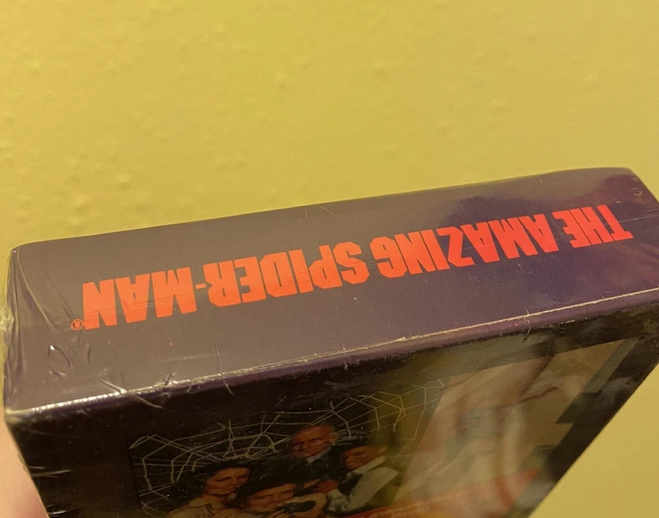 The Amazing Spider-Man Live Action Movie VHS 1977 Marvel Comics Never Opened - Image 4 of 4