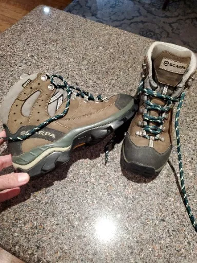 SCARPA ZG Gore-Tex Vibram Hiking Boots Brown Leather US Men 8.3 SCARPA ZG Gore-Tex Vibram Hiking Boots Brown Leather US Men 8.3