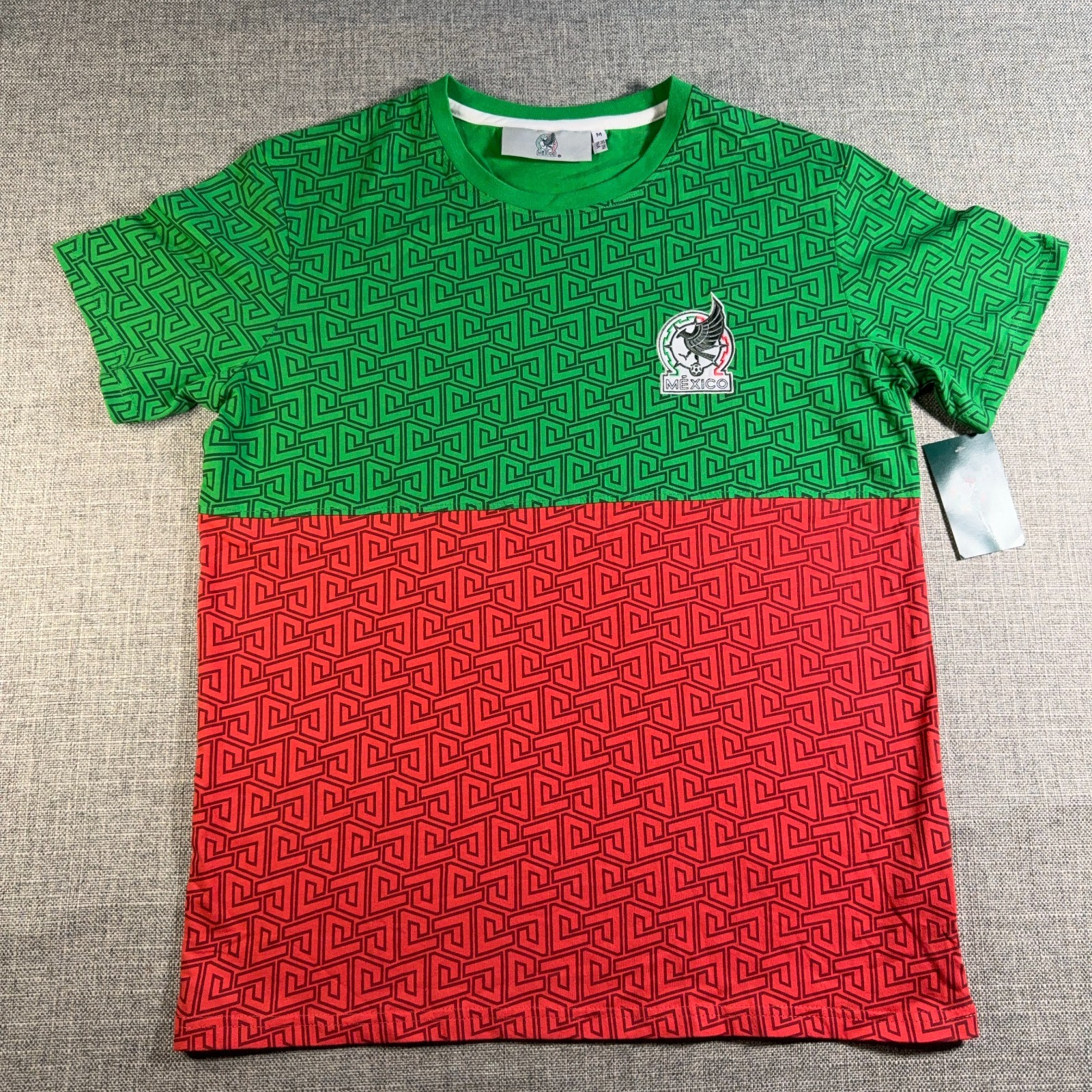 Mexico National Team Soccer Shirt Mens Medium NWT Green Red Futbol Fan Tee