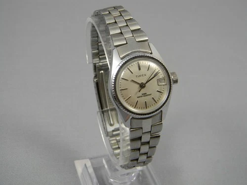 Vintage Timex Watch Women 25mm Silver Tone Date Manual Wind Clasp Band 5.75-6.5"