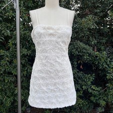 ASTR The Label Off White Textured Floral Rosette Mini Dress Women’s Medium
