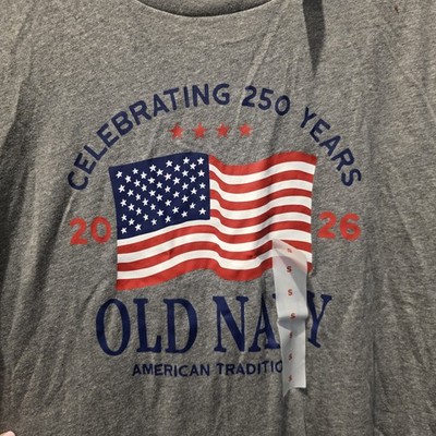 Old Navy 2026 Flag shirt AUTHENTIC 250th 4th of July NEW RARE Sold Out Small