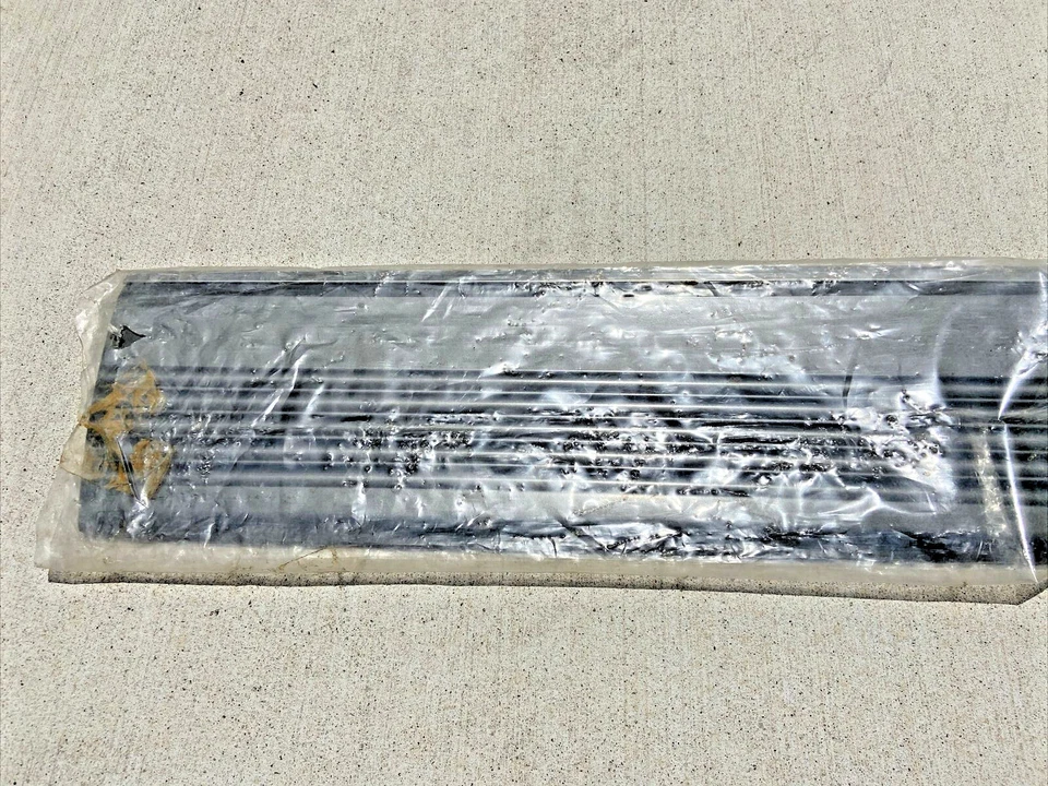 1266902540 DOOR PANELING W126 79-85 REAR DOOR LOWER TRIM LEFT 300SD 280SE 500SE  - Image 2 of 2