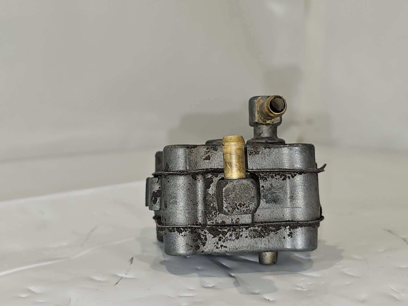 Mercury 30200 HP Fuel Pump 98766 Outboard Marine 14430 Entire Assembly