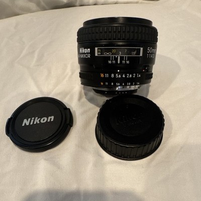 Nikon AF NIKKOR 50mm f/1.4D Lens Nikon AF Mount w/ Front & Rear Caps