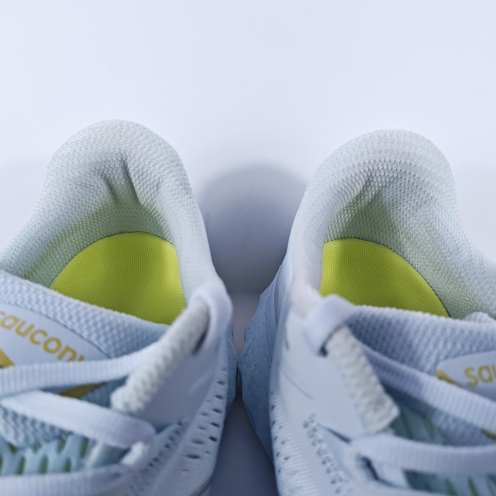 Saucony Endorphin Speed 4 Womens 10.5 Lightweight Road Running Shoes Blue thumbnail 12