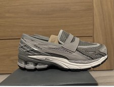New balance 1906L raincloud size UK 5 (RRP £120)
