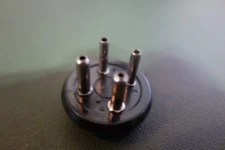 Amphenol 4 Pin Male Inline Vacuum Tube Plug   NO HOOD