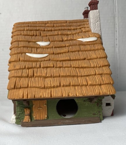Department 56 Heritage Collection Dickens Village Lomas Ltd Molasses and Treacle - Picture 2 of 11