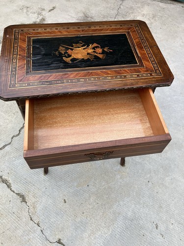 Tavolino Intarsiato Epoca Napoleone III - Foto 6 di 10
