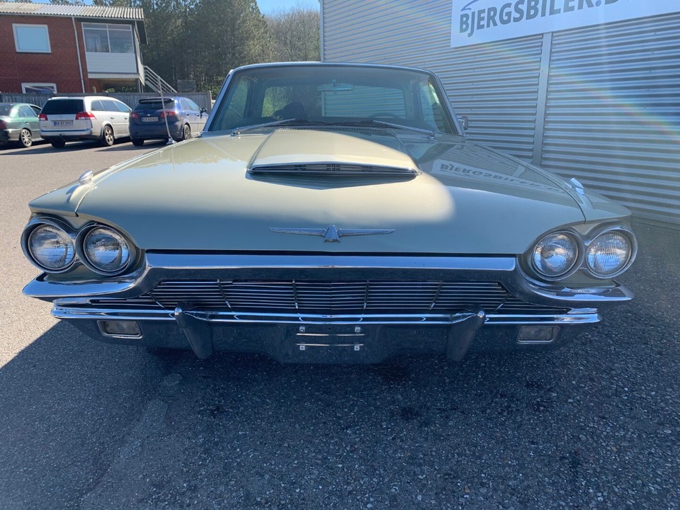 Ford thunderbird 6