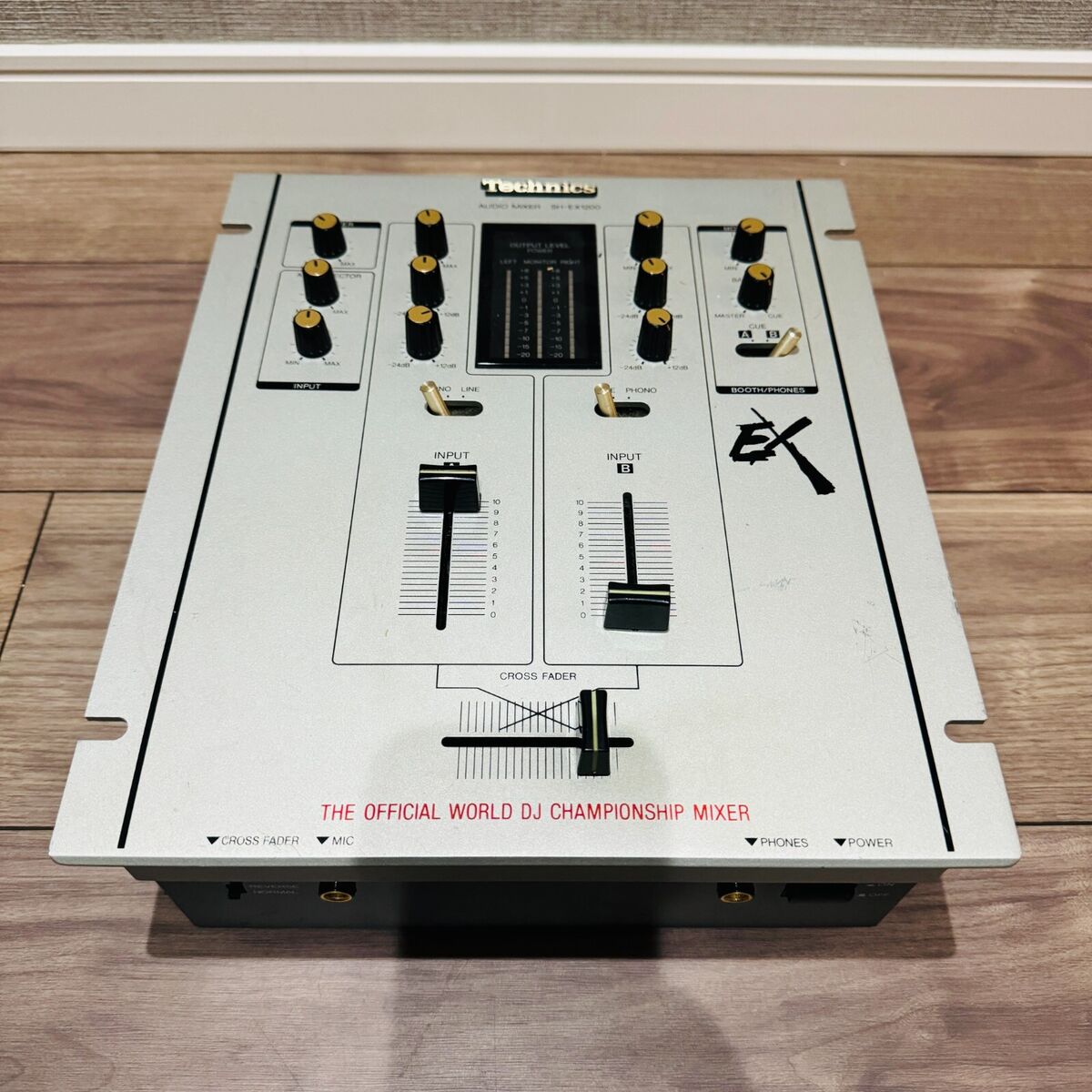 Technics SH-EX1200 Silver Audio Mixer DMC The Official World Technics SH-EX1200 Silver Audio Mixer DMC The Official World