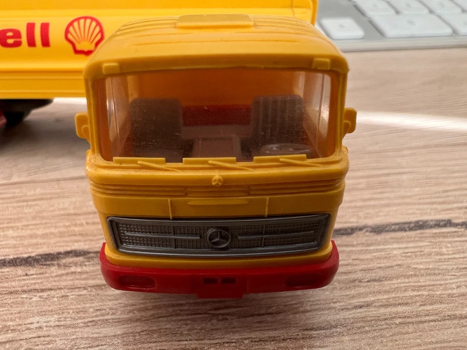 WIKING Mercedes Benz 802 Shell Camion Cisterna IN Guten Condizioni 1:87 - Immagine 3 di 4