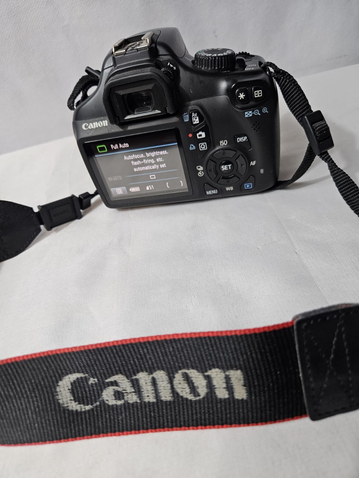 Canon EOS 1100D 12.2MP DSLR Camera + Charger (Body Only) 8714574570181